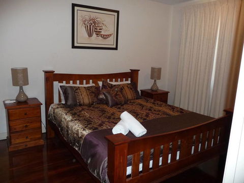City Getaway 3 Bedroom Adelaide's East End - Tourism Adelaide 0