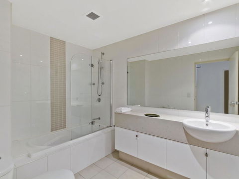Coast Luxury Apartment 3 - Tourism Adelaide 1