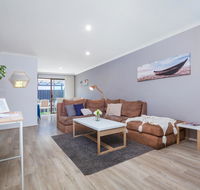 Coastal convenience Walk to the shops  cafes... - Tourism Adelaide