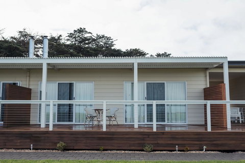 Coastal Lodge - Tourism Adelaide 1