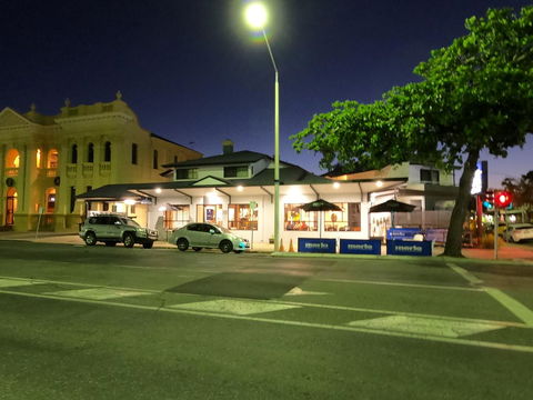 Coffee House Apartment Motel - Tourism Adelaide 1