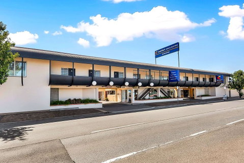 Comfort Inn & Suites Manhattan - Tourism Adelaide 1