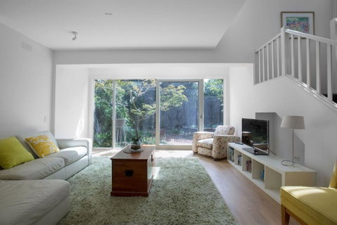 Comfy Holiday House With Pool@Rosanna - Tourism Adelaide 1