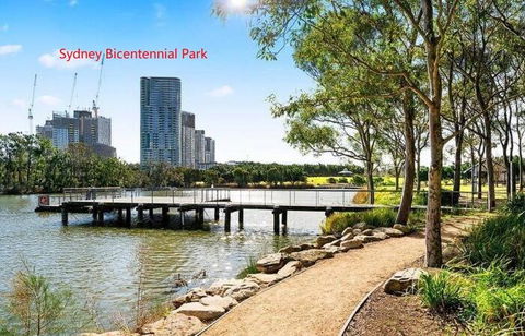 Cozy Spacious Home In Sydney Olympic Park - Tourism Adelaide 0