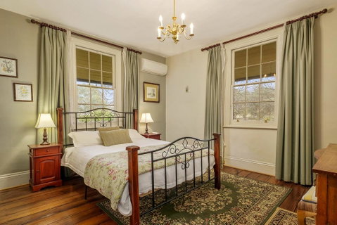 Crabtree House - Tourism Adelaide 3