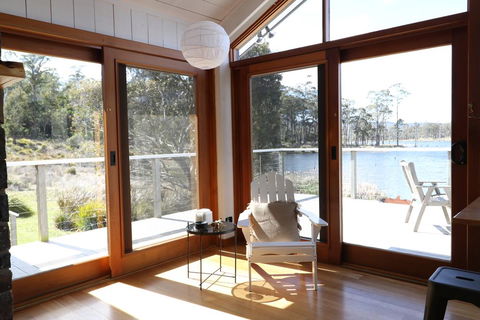 Currawong Lakes Tasmania - Tourism Adelaide 3