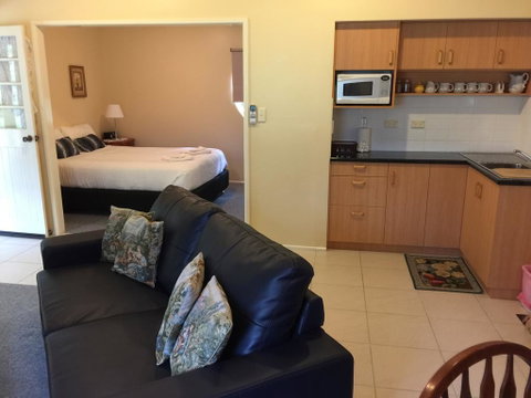 Curtis Cottage - Tourism Adelaide 2