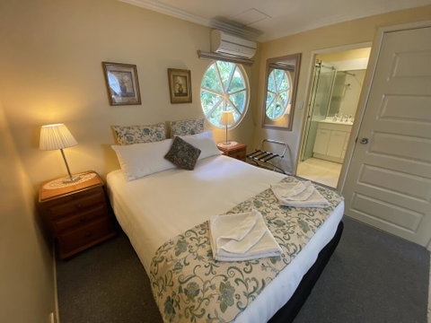 Curtis Cottage - Tourism Adelaide 1