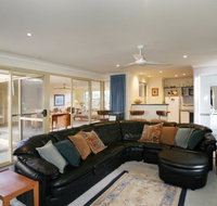 Dolphin 3 Bedroom House by Shoalwater Executive Homes - Tourism Adelaide
