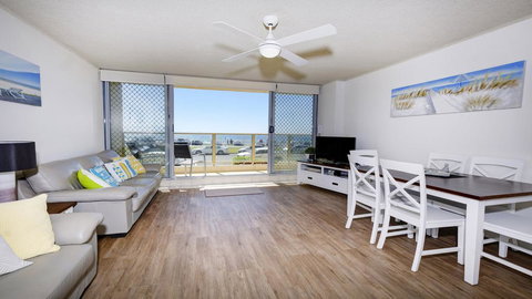 Ebbtide 3 - On Main Beach! - Tourism Adelaide 0