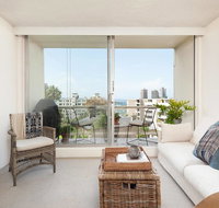 Elizabeth Bay Home with a View - Tourism Adelaide