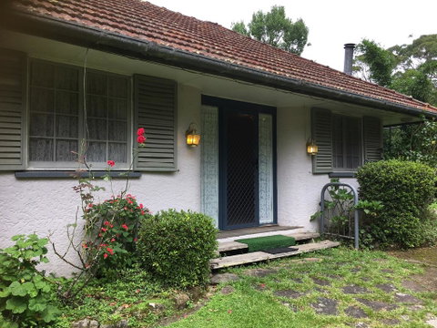 English Gardens - Garden Cottage - Tourism Adelaide 1