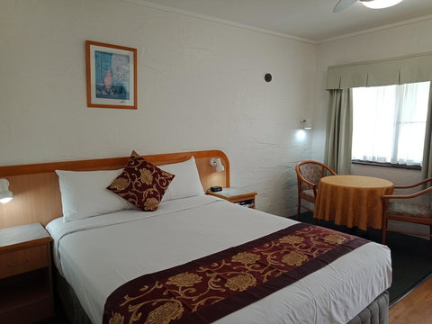 Espana Motel - Tourism Adelaide 0