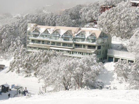 Falls Creek Country Club - Tourism Adelaide 1