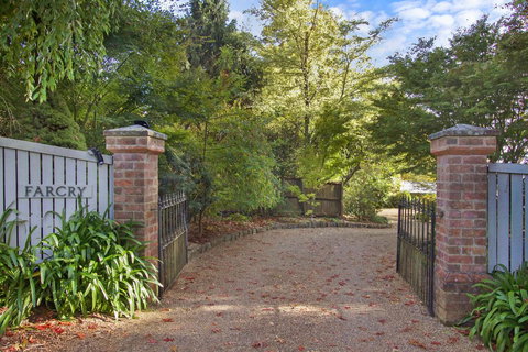 FARCRY - Tourism Adelaide 0