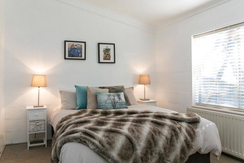 Feathertop Alpine Lodge - Tourism Adelaide 3