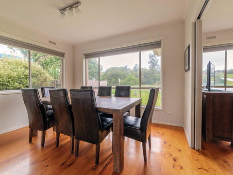 HAKUNA MATATA (No Worries) - Tourism Adelaide 2