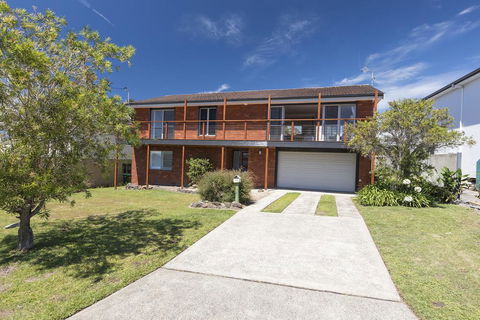 HAMPTONS - Tourism Adelaide 0