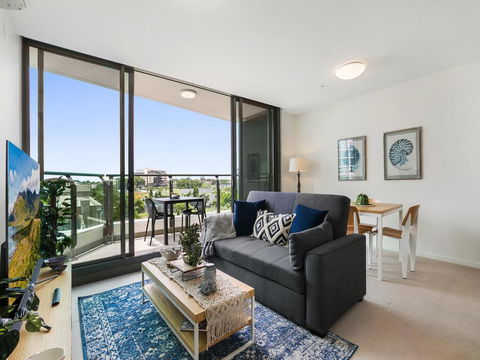 HARBOURSIDE- Hosted By: L'Abode Accommodation - Tourism Adelaide 0