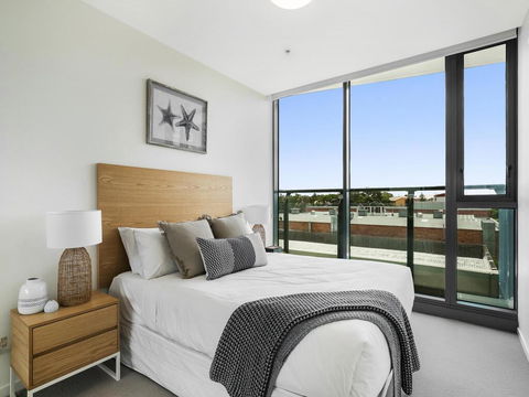 HARBOURSIDE- Hosted By: L'Abode Accommodation - Tourism Adelaide 2