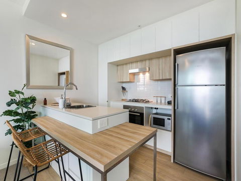 HARBOURSIDE- Hosted By: L'Abode Accommodation - Tourism Adelaide 1