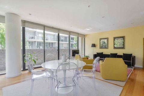 HAZEL Chapel St Socialite. Pool, Spa & Gym - Tourism Adelaide 3