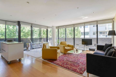 HAZEL Chapel St Socialite. Pool, Spa & Gym - Tourism Adelaide 0