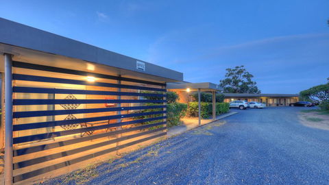 Hilldrop Motor Inn - Tourism Adelaide 2