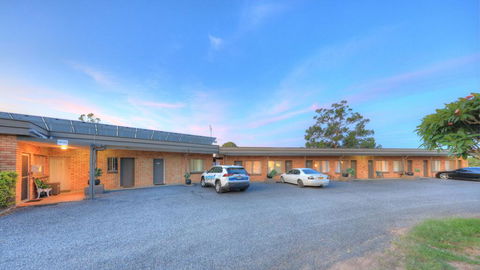 Hilldrop Motor Inn - Tourism Adelaide 0