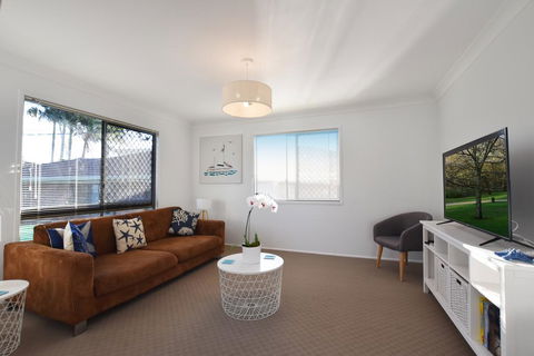 Holiday House - Tourism Adelaide 3