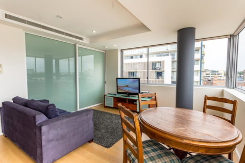 Honeysuckle Executive Suites - Tourism Adelaide 2