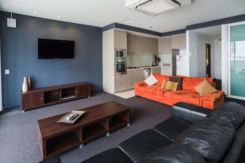 Honeysuckle Executive Suites - Tourism Adelaide 3
