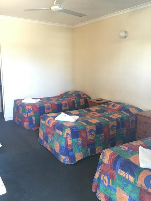 Kooyong Hotel - Tourism Adelaide 3