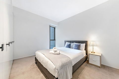 KOZYGURU HAYMARKET SYDNEY CITY VIEW 2 BED STUNNING APT NHA178-1206 - Tourism Adelaide 2