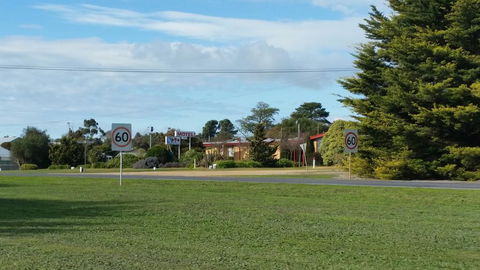Lake Bolac Motel - Tourism Adelaide 0