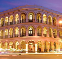 Largs Pier Hotel - Tourism Adelaide