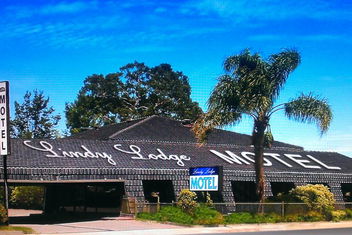 Lindy Lodge Motel with Tourism Adelaide