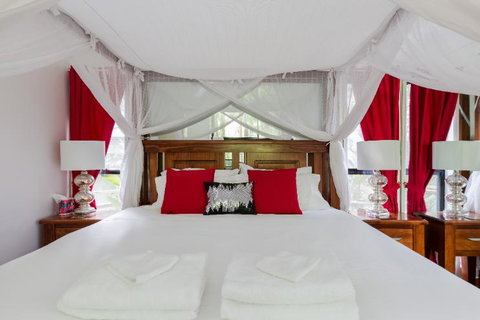 Linger A While Chalet - Tourism Adelaide 1