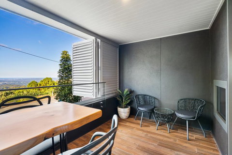 Luxury Hinterland Retreat - Family Suite With Hinterland And Ocean Views - Tourism Adelaide 1