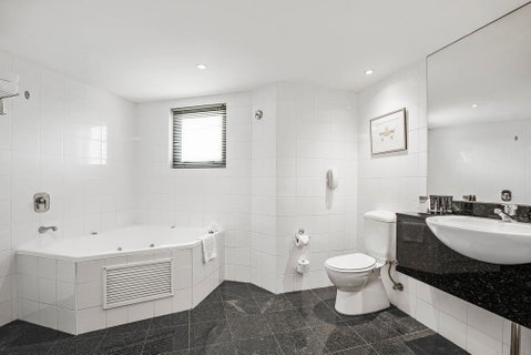 Mantra Parramatta - Tourism Adelaide 3