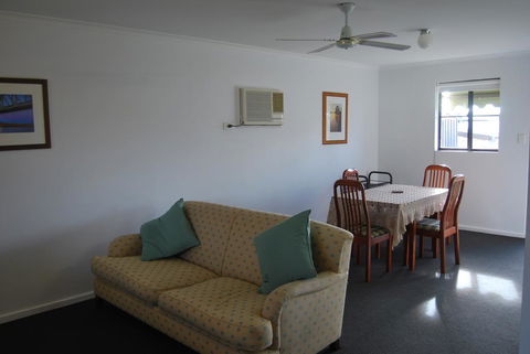 Maple Tree Cottage - Tourism Adelaide 0