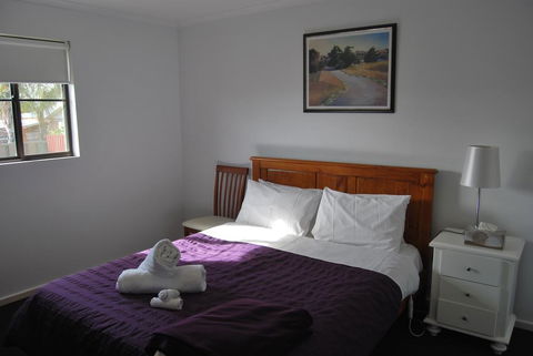 Maple Tree Cottage - Tourism Adelaide 3