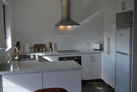Maple Tree Cottage - Tourism Adelaide 1