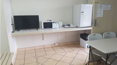 Maryborough City Motel - Tourism Adelaide 1