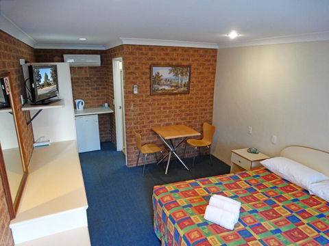 MAS Country Colonial Motor Inn - Tourism Adelaide 1