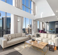 Meriton Suites Pitt Street - Tourism Adelaide