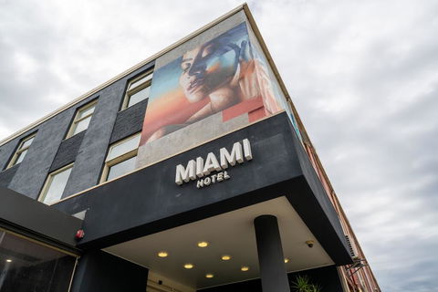 Miami Hotel Melbourne - Tourism Adelaide 0