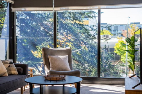 Midnight Apartments Accommodate Canberra - Tourism Adelaide 0