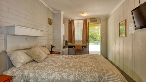 Millers Cottage Motel - Tourism Adelaide 2