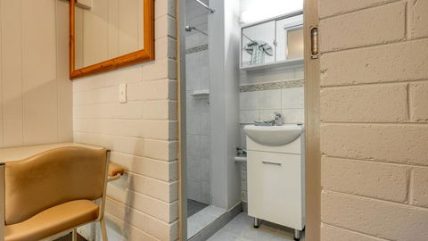 Millers Cottage Motel - Tourism Adelaide 1